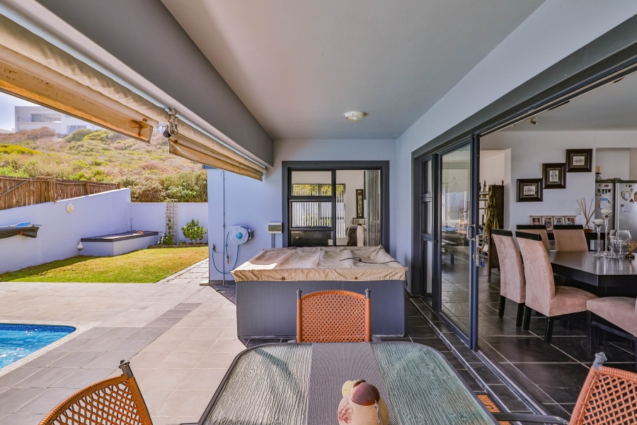 5 Bedroom Property for Sale in Yzerfontein Western Cape
